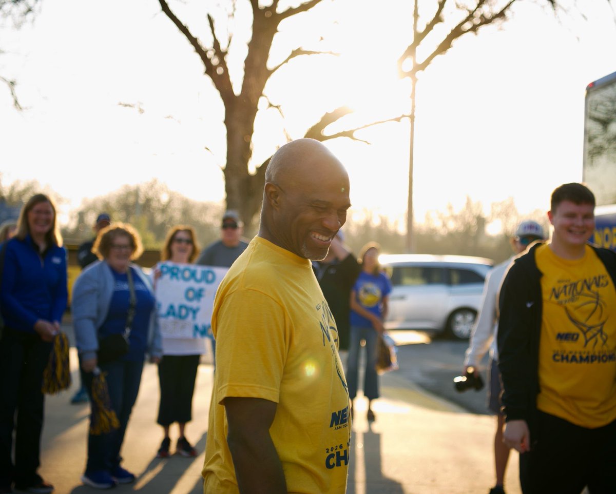 NEO Womens BBall tweet media