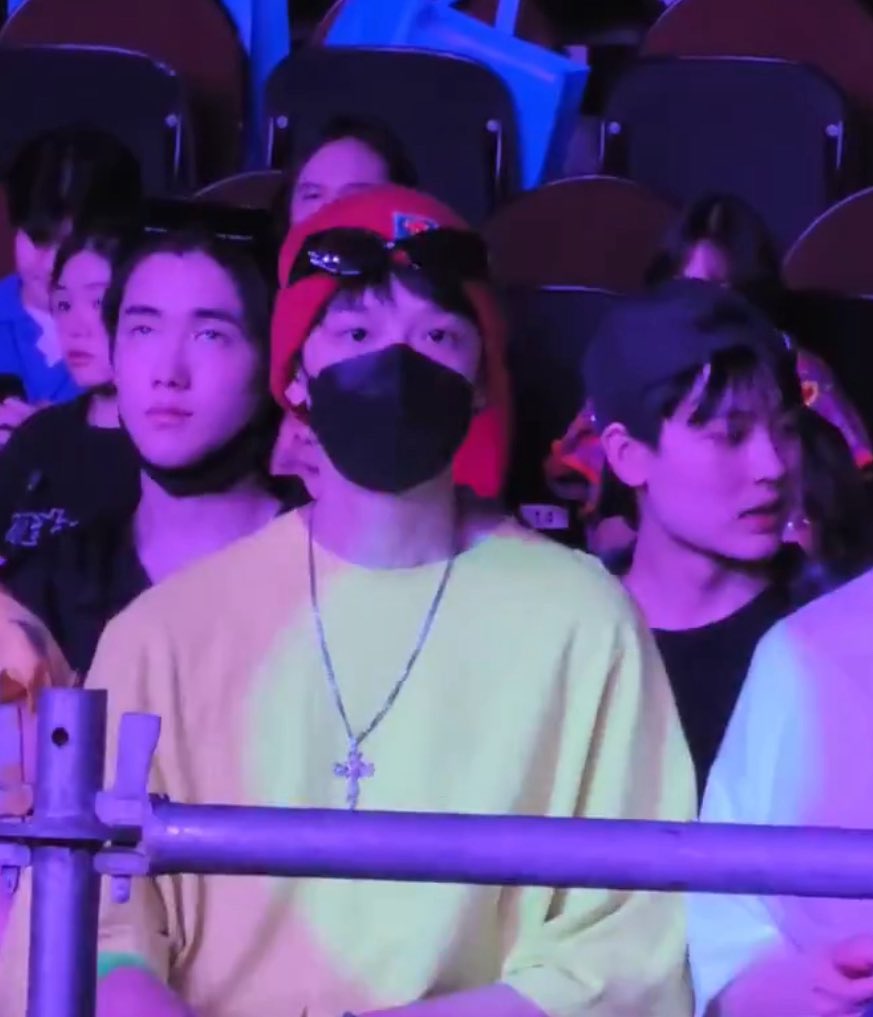 คอนไดซ์ปี 1                        คอนไดซ์ปี 2

#NEXnattakit
#DICEใหญ่แล้วสิเฮ็ดหยังก็ไดซ์