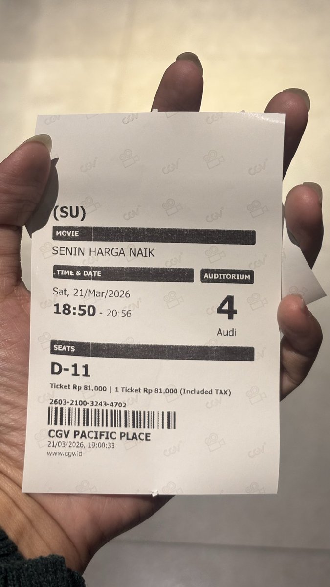 suka nonton film tweet media