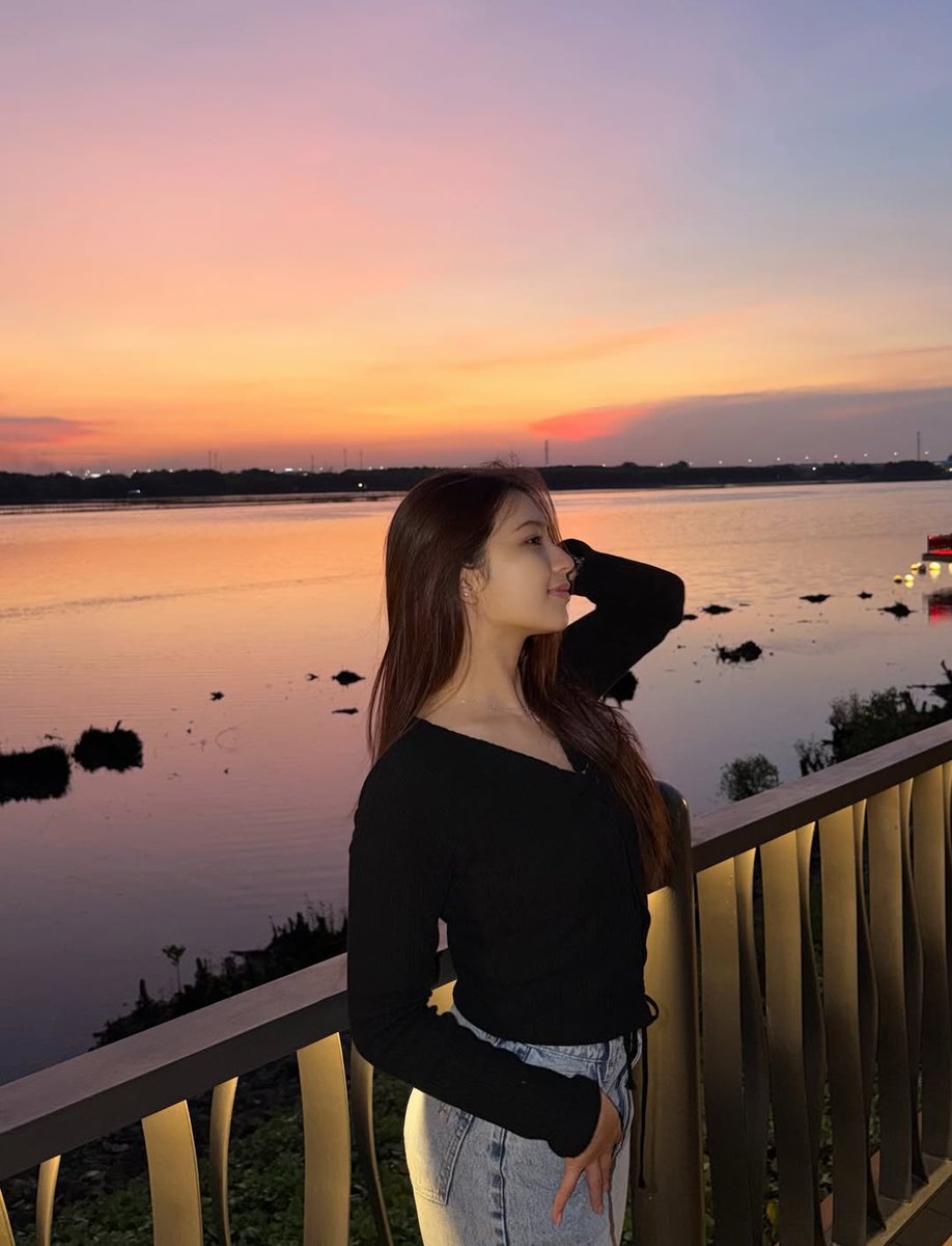 GraciasFans_INA's tweet photo. [Instagram @_shaniagracia31] 

☁️🫧✨

🔗https://t.co/ZGw0jZgXXO https://t.co/6XP8xBtXGX