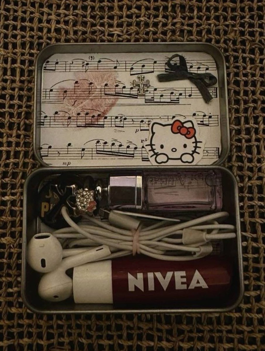 °lisa☆ tweet media