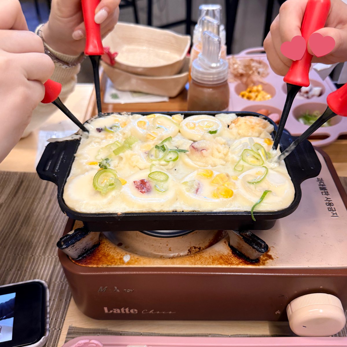 1n_only_TH's tweet photo. 📍구르다방

태혀니굴리고왔어요➿🐙 https://t.co/CZ0MB98Mh6