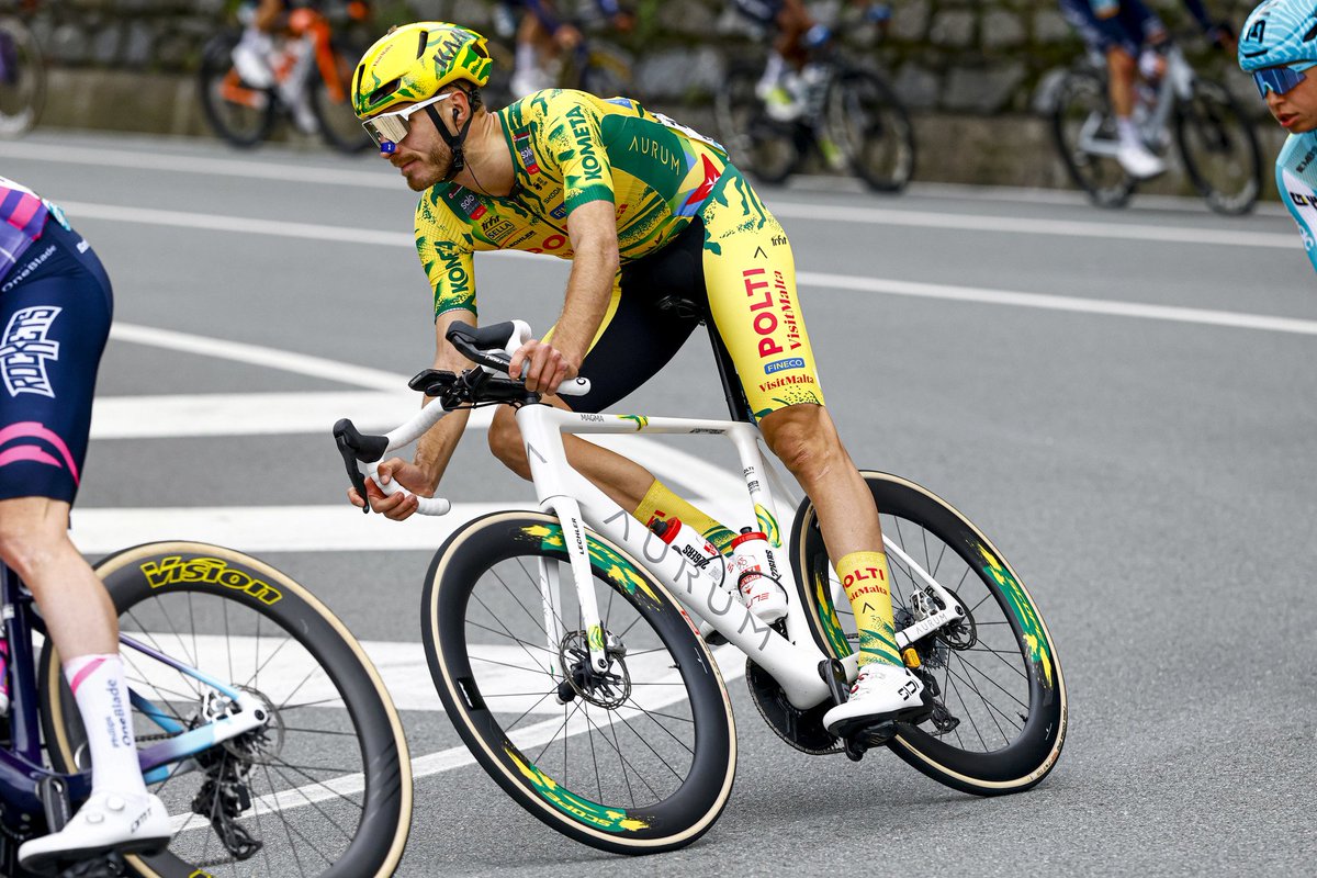 Cycling Legend tweet media