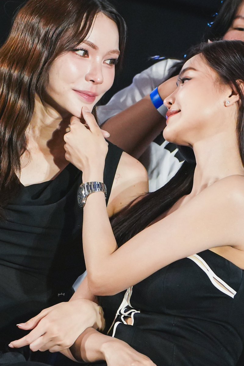 ᵍᵒᵈ ᴇꜰ tweet media