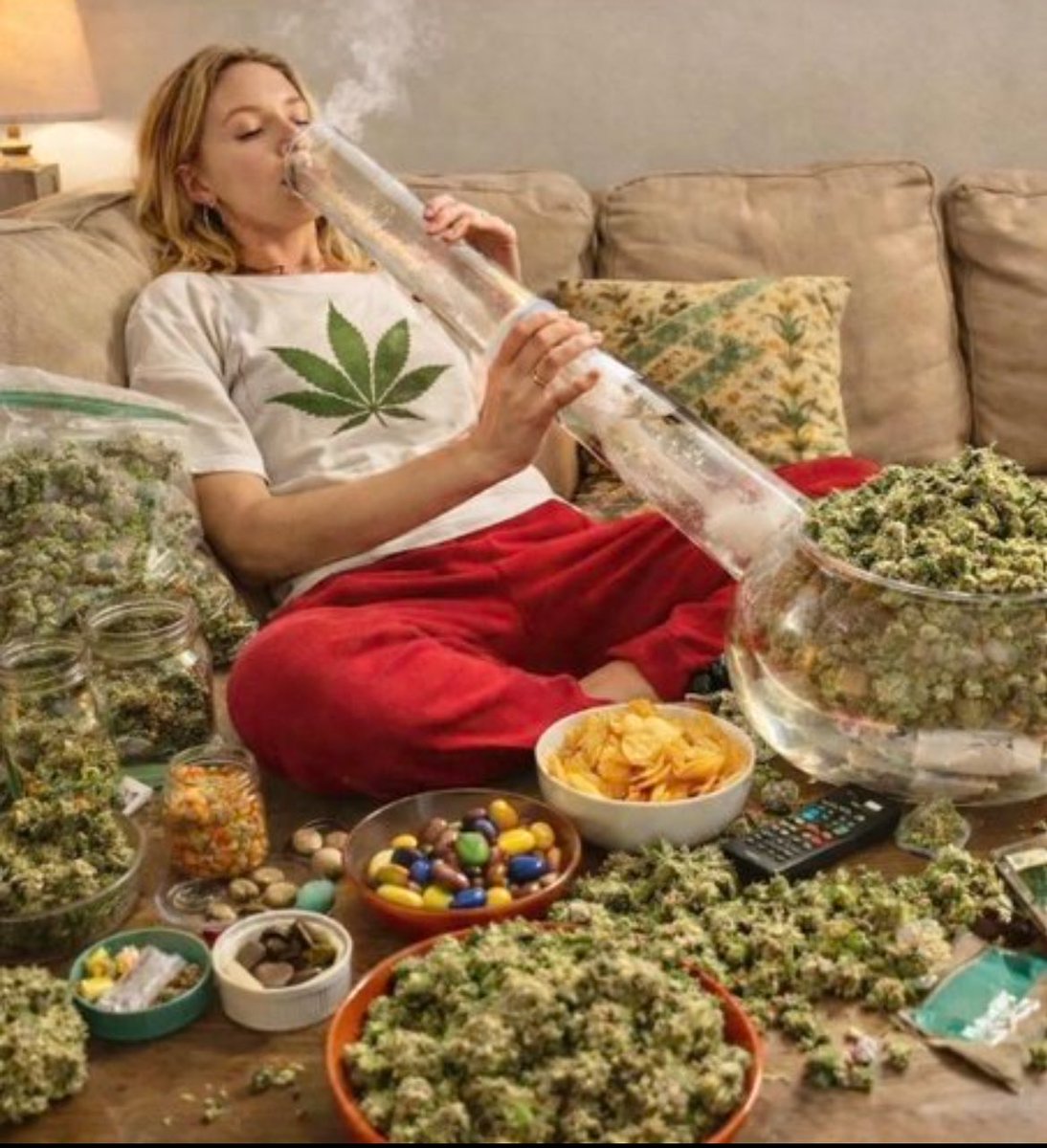 Sr. Weed tweet media