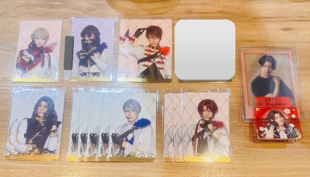 子日月* tweet media