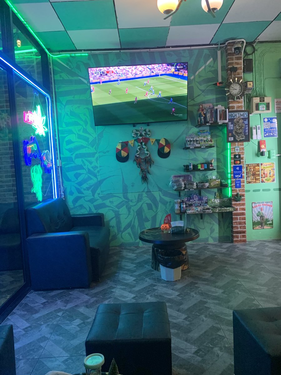 Fulham traveller tweet media