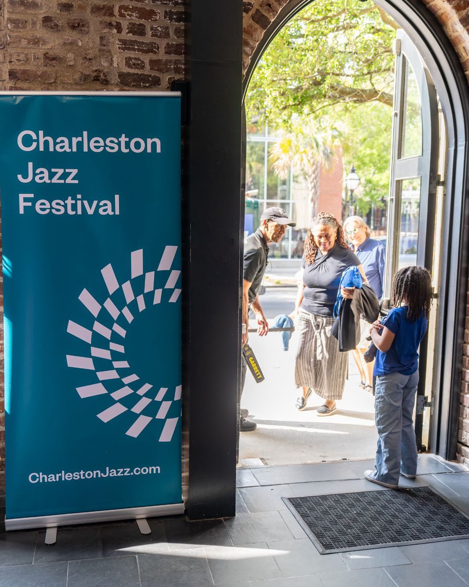 Explore Charleston tweet media