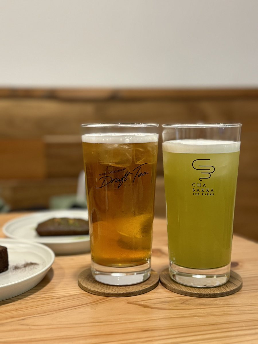 taka0229_food's tweet photo. 今回の目的地その①

CHABAKKA🍵

サーバーから窒素と共に注がれるドラフトティーをお酒入りで🍻

他にも飲んでみたいお酒・・・お茶があり過ぎて、定番の行き先になりそう👀ここ好き❤️ https://t.co/S5Ssisn2Kc