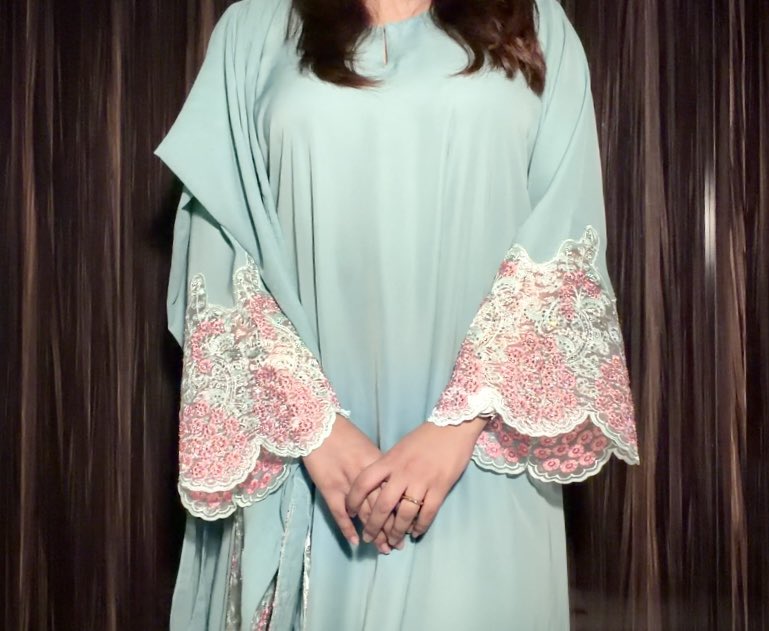 sarah ☻ tweet media