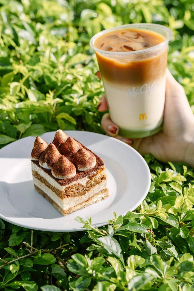 Diana Foster tweet media