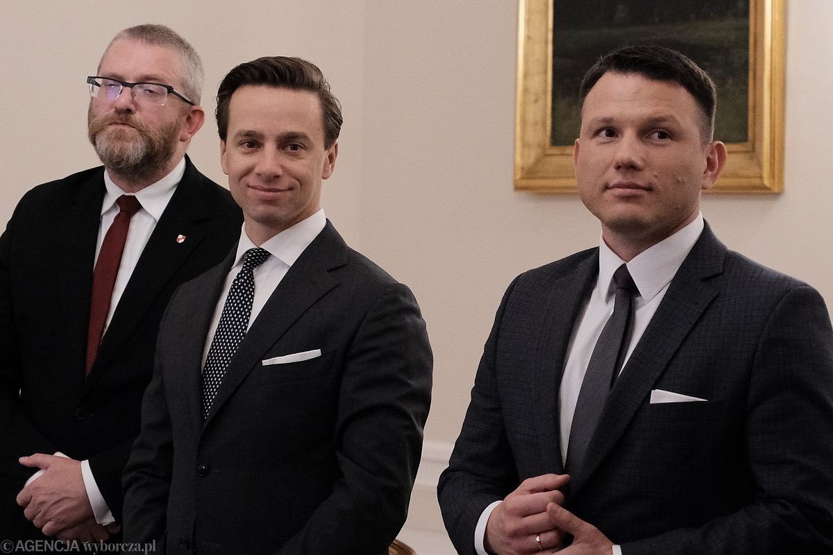 Karol Karolix tweet media