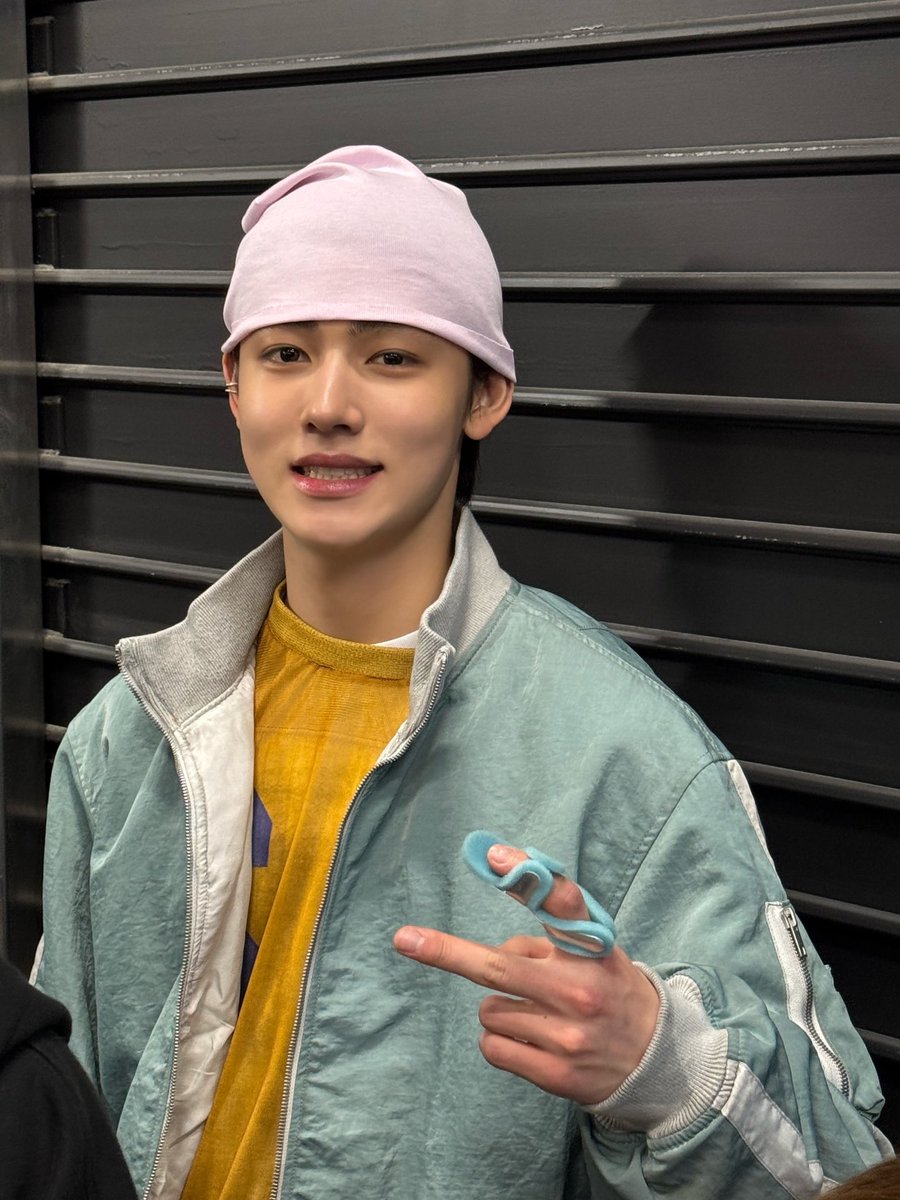 CORTIS CRAVE tweet media