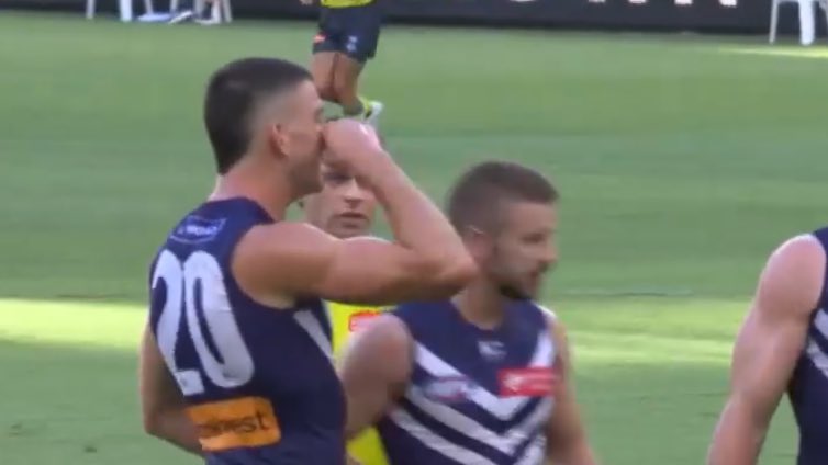Fog_House_'s tweet photo. This Fuckwit can taunt Petty all he wants. But the closet he’ll come to lifting the premiership cup is holding up a player with one! #ShipOff #AFLDockersDees #AFLFreoDees https://t.co/4mKiK5OAOO