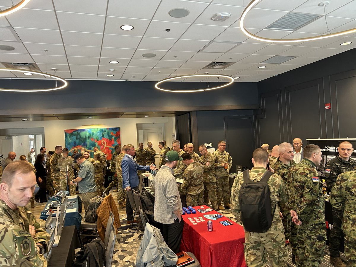 Helmets to Hardhats tweet media