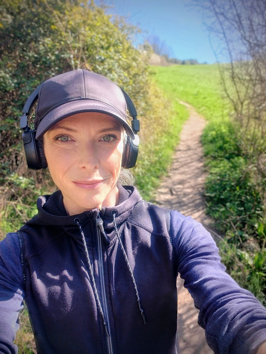 LadyGrace27's tweet image. A perfect day for miles, smiles, and moving...☀️

#saturdayvibes #running #countryside #outdoors #NatureVibes
