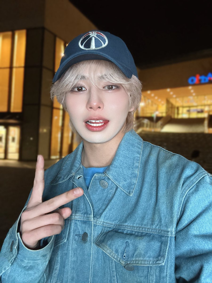 FAL(Def Class) tweet media