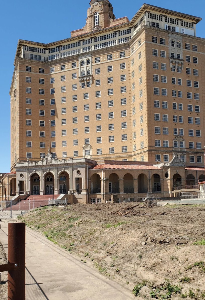 Facts About Texas tweet media