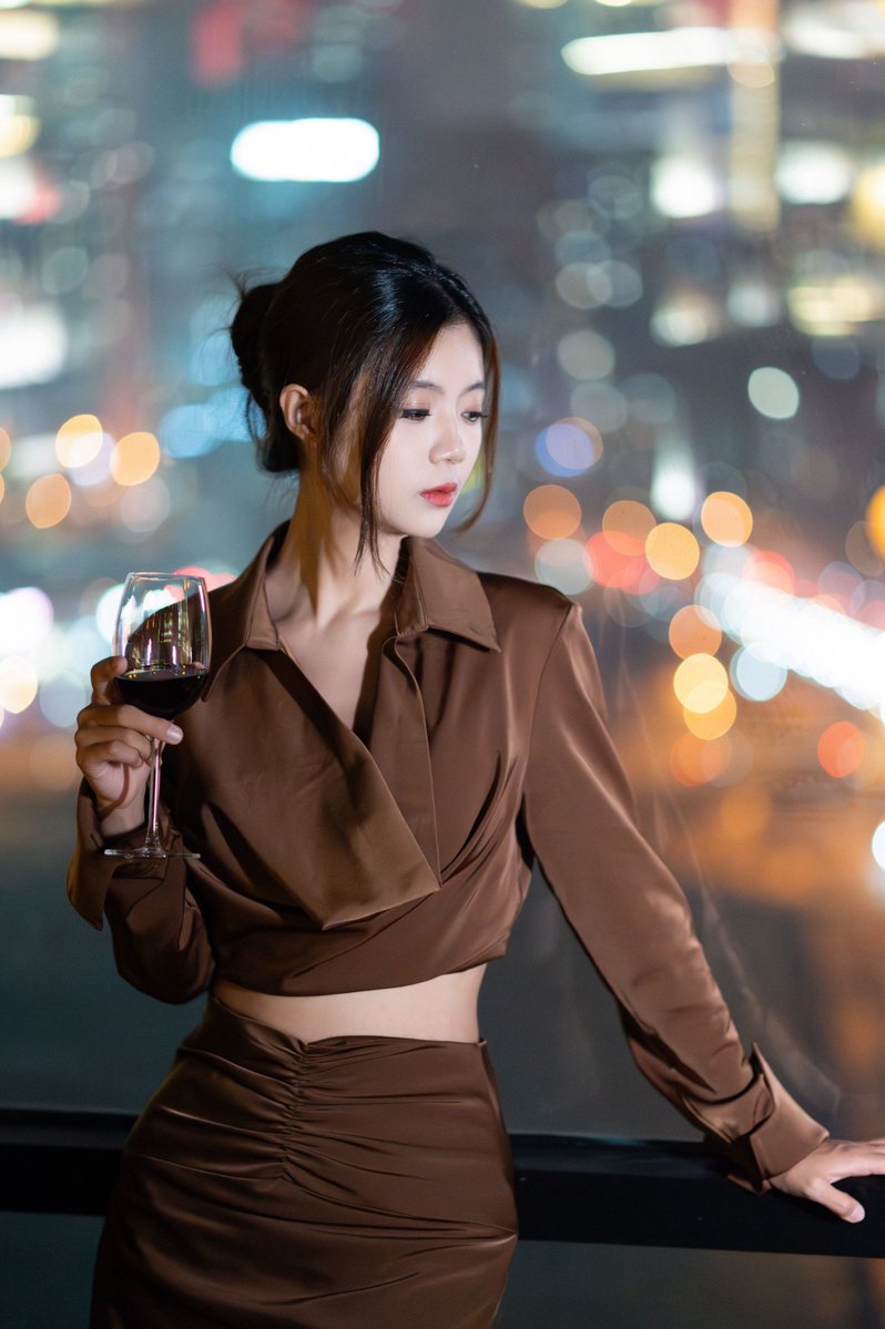 ashley robertson tweet media