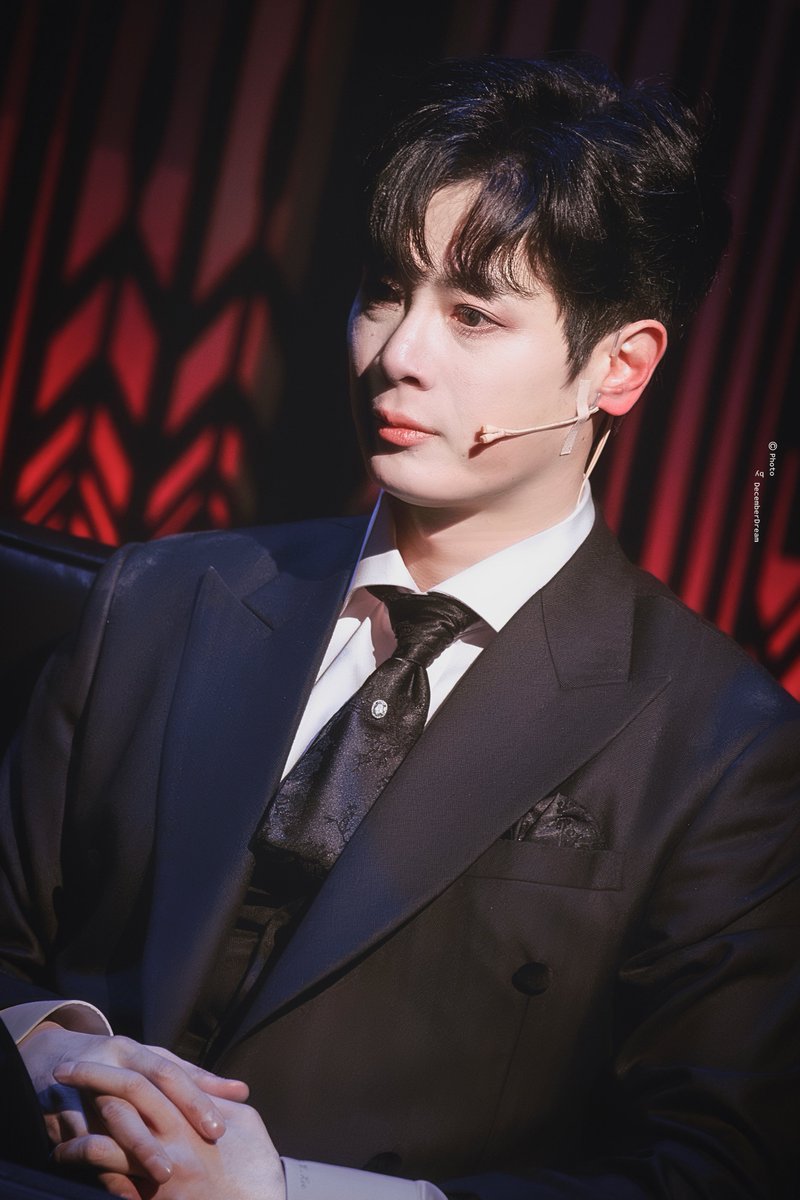 DecemberDream📸 tweet media