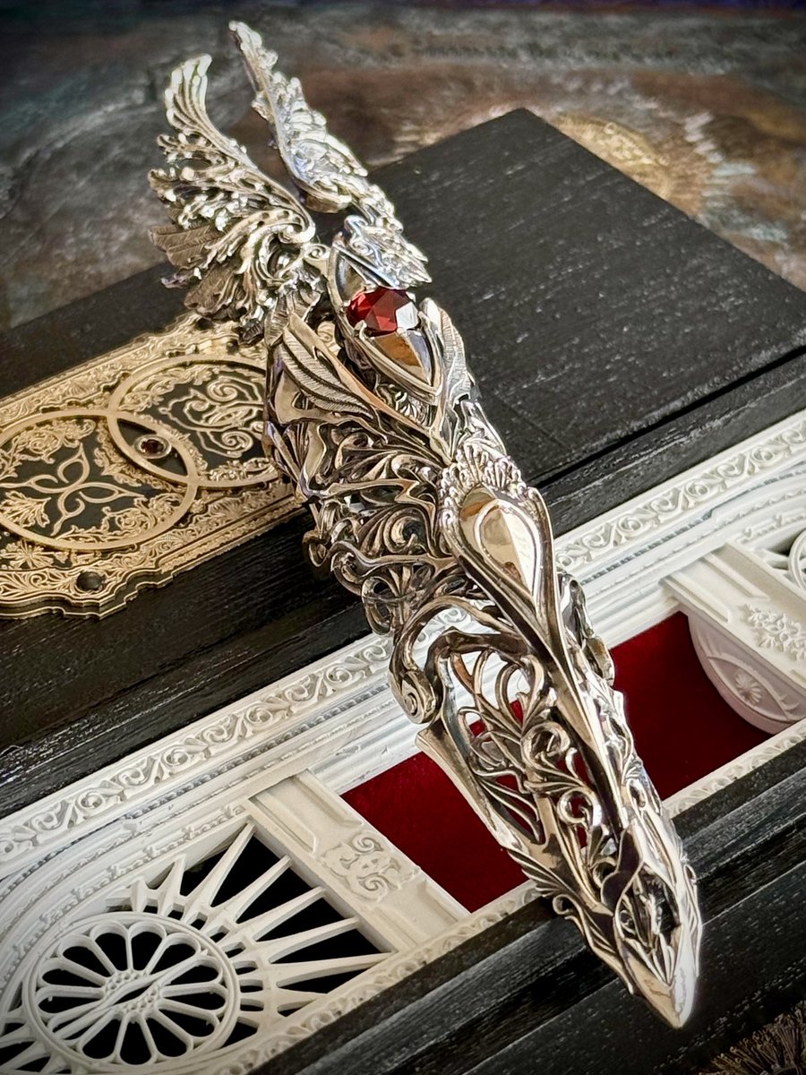 ガブリエル・ガブリエラ ☞ 3/21(土),22(日)〖GG×GG〗ギメルガーデンさんとのコラボ展 tweet media