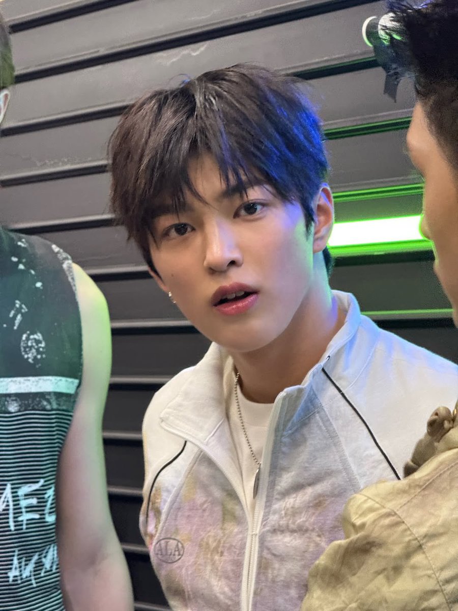 keonho pics tweet media