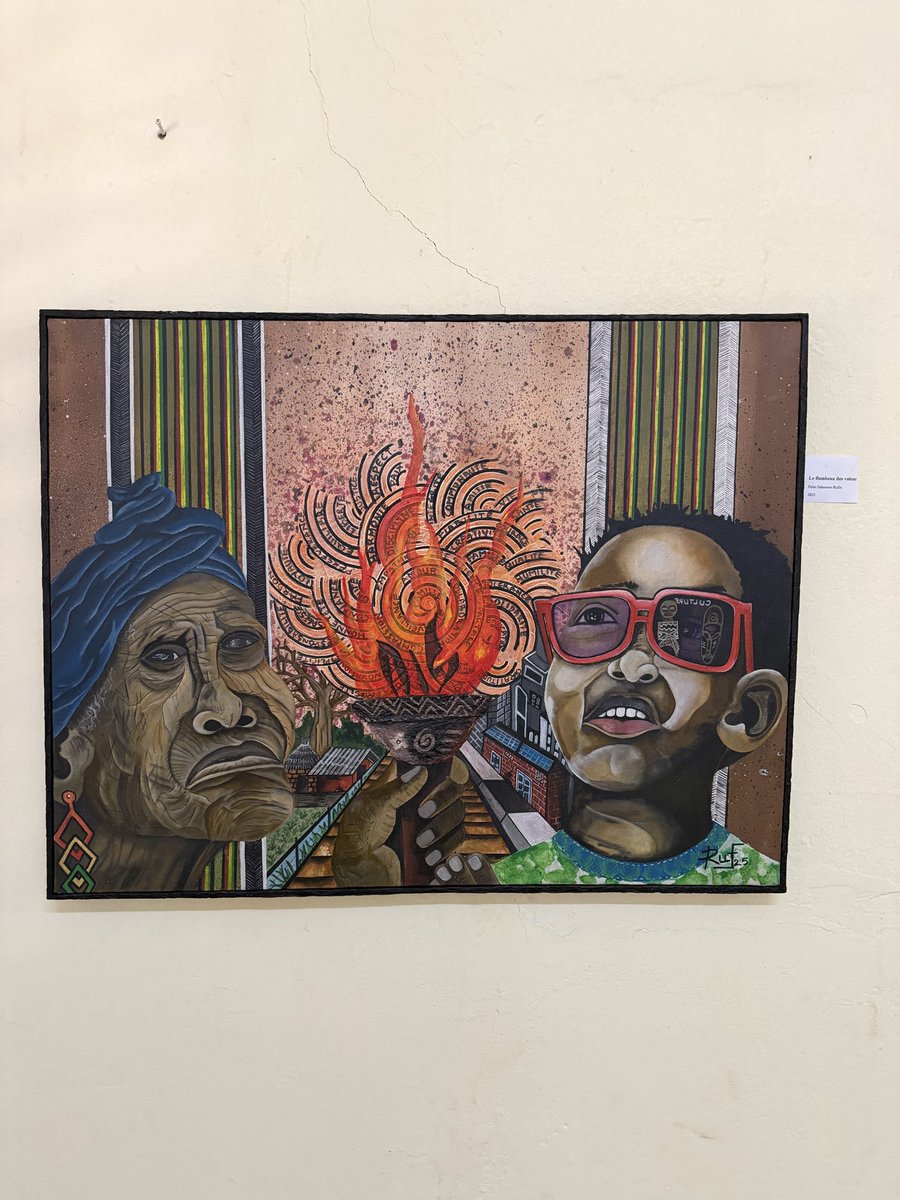 Vine a Burkina Faso buscando testimonios sobre política y encontré un mundo artístico fascinante. 

Pasé por un museo, vi luz y entré. Lejos de los estereotipos infantilistas, encontré expresiones artísticas profundas y reflexivas.