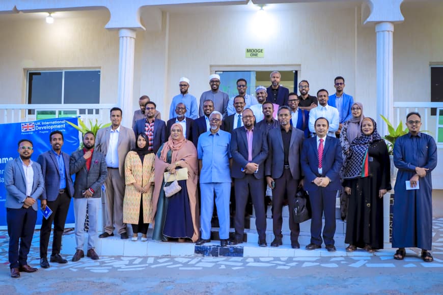 sinaansikastaba's tweet photo. 2nd Programme Steering Committee meeting of the Programme took place in Hargeisa on 11 March. Brought together government and FCDO stakeholders. Focused on progress in waste management, urban greening, and solar solutions in #Burao &amp; #Wajaale. Strong partnerships drive impact. https://t.co/34YsOtcbJE