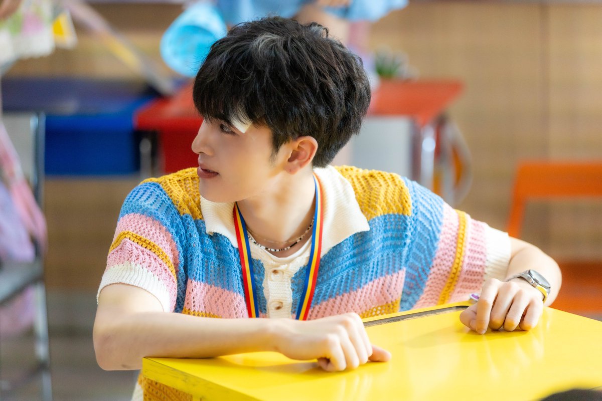 รักครูเท่าโลกเลย Love You Teacher tweet media