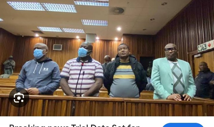 hodmudau's tweet photo. @sa_crime @reatlegetswe South Africa is held hostage by the same group of people. Watch who appears with CAT Matlala and who appears with KT Molefe. Aren't those guys the same people? https://t.co/aGAs7SqG1Y
