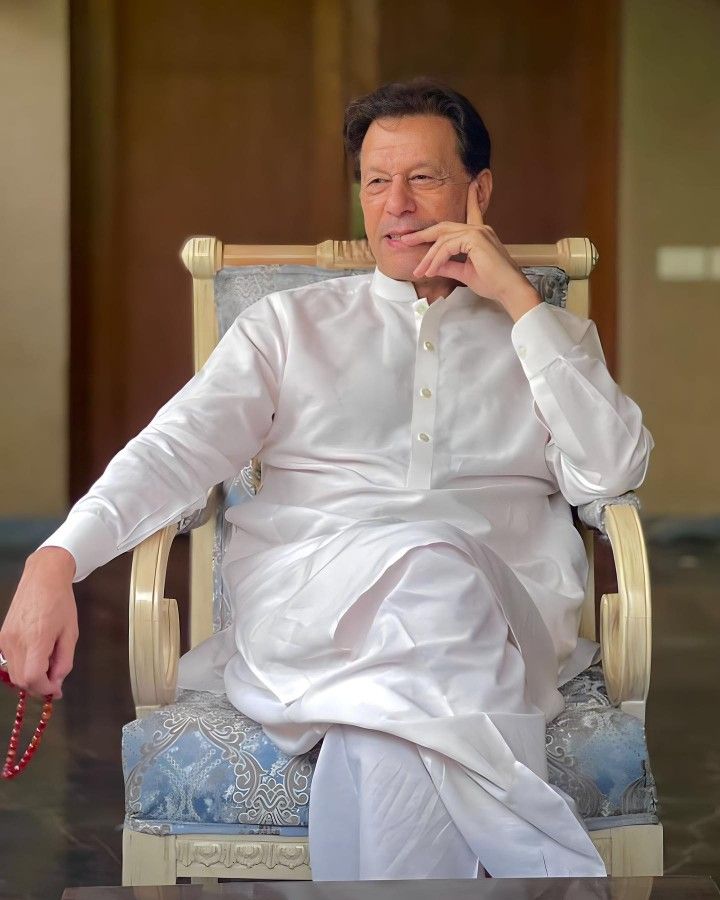 pakistanwalli's tweet photo. Free Imran Khan https://t.co/FP1PCudLY9