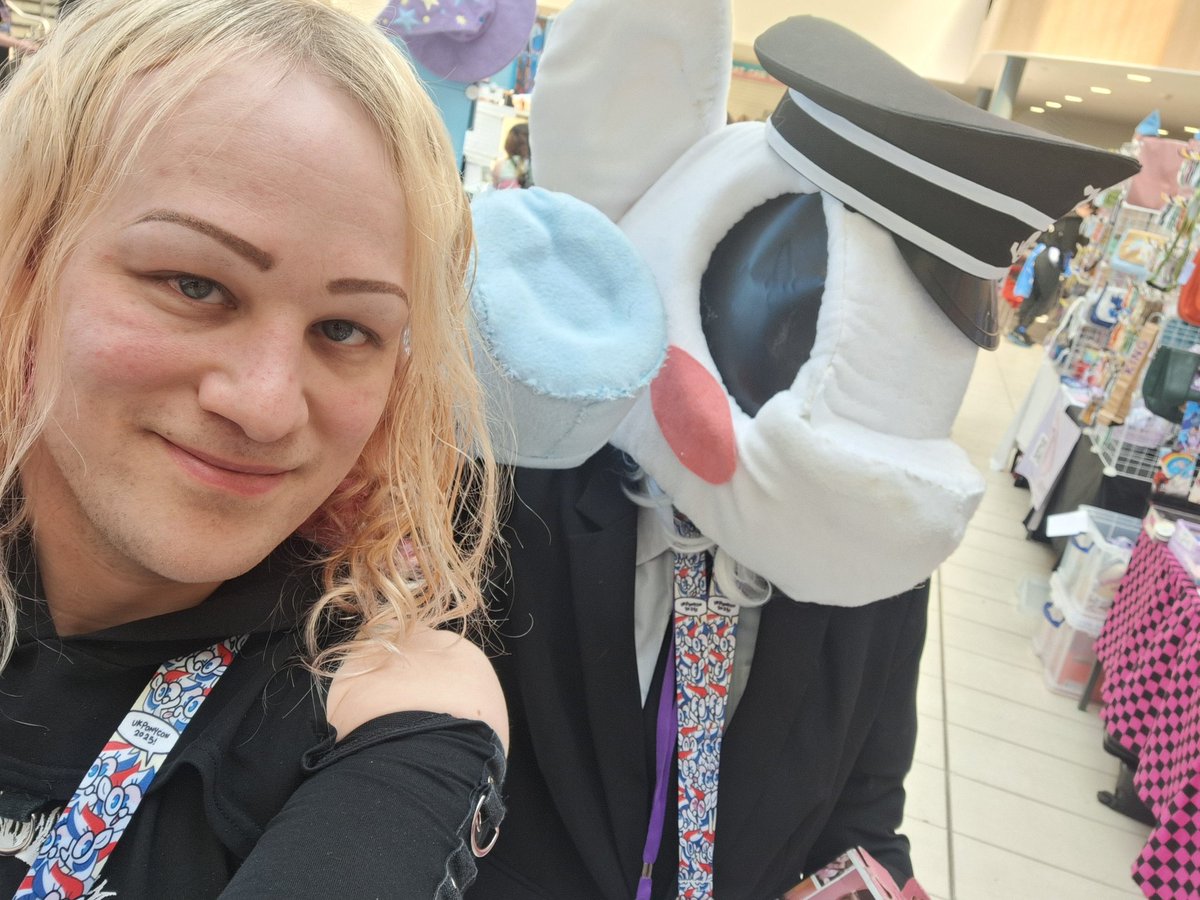 RavenFlight 🔜FestivalOfFriendship (Homecon)🦄🤘 tweet media