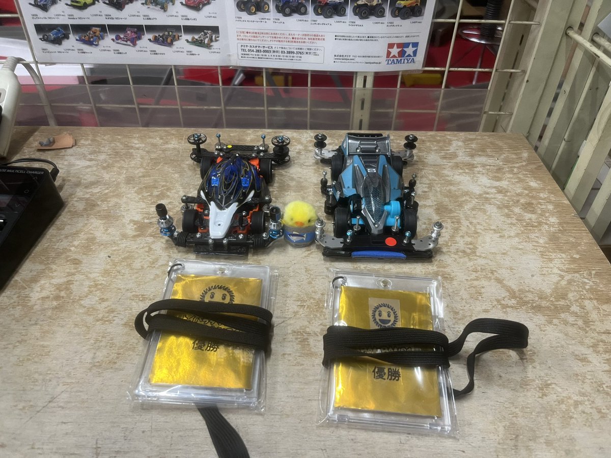 しんざと3 tweet media