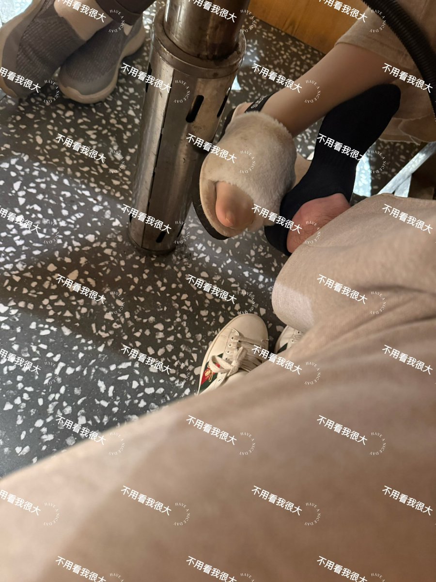 不用看我很大 tweet media