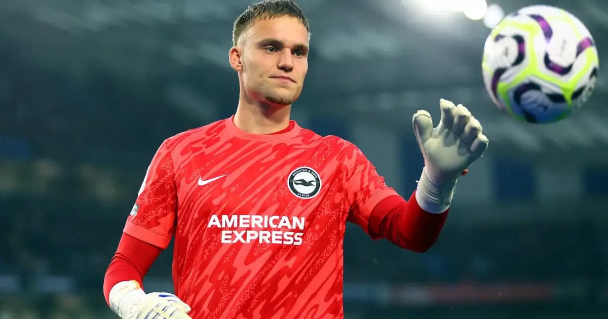 BrightonBuzzz's tweet photo. Best young goalkeeper in the world… (tell me otherwise) 🧤 

Bart insane again today. 🤯

#BHAFC https://t.co/Or56kvxKfc