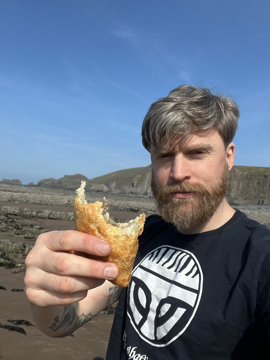 Tom Rowsell tweet media