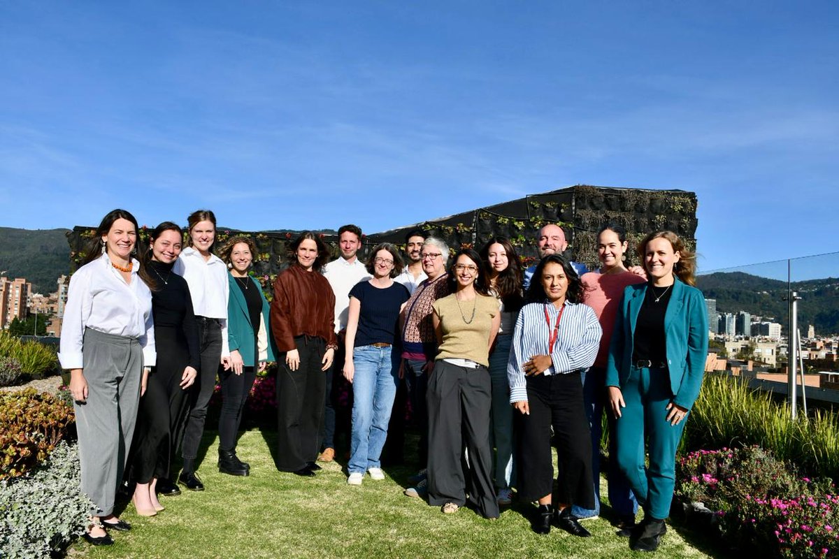 Alemania en Colombia tweet media