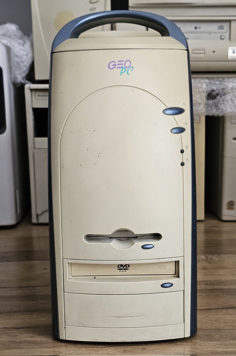 RetroHoarder tweet media