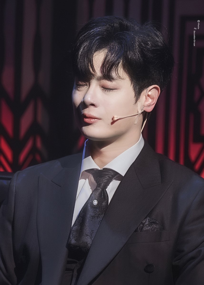 DecemberDream📸 tweet media