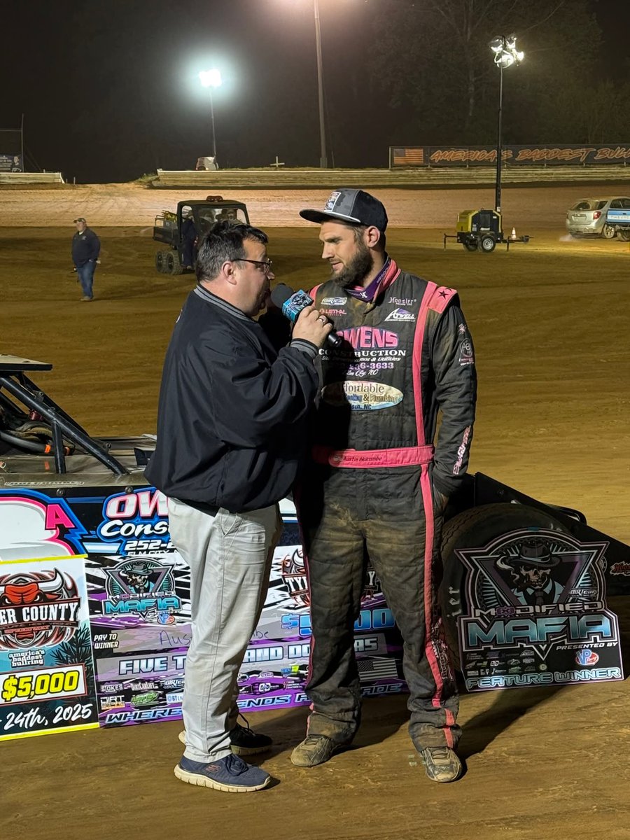 Wesley Outland tweet media