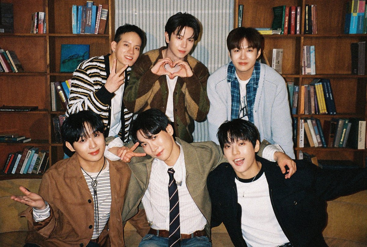 덕분에 많이 행복하다 예전도 지금도 앞으로도 사랑하고 행복하길 💙

#비투비 #BTOB
#우리다시 #We_Together
#다시만난우리에게전하는진심