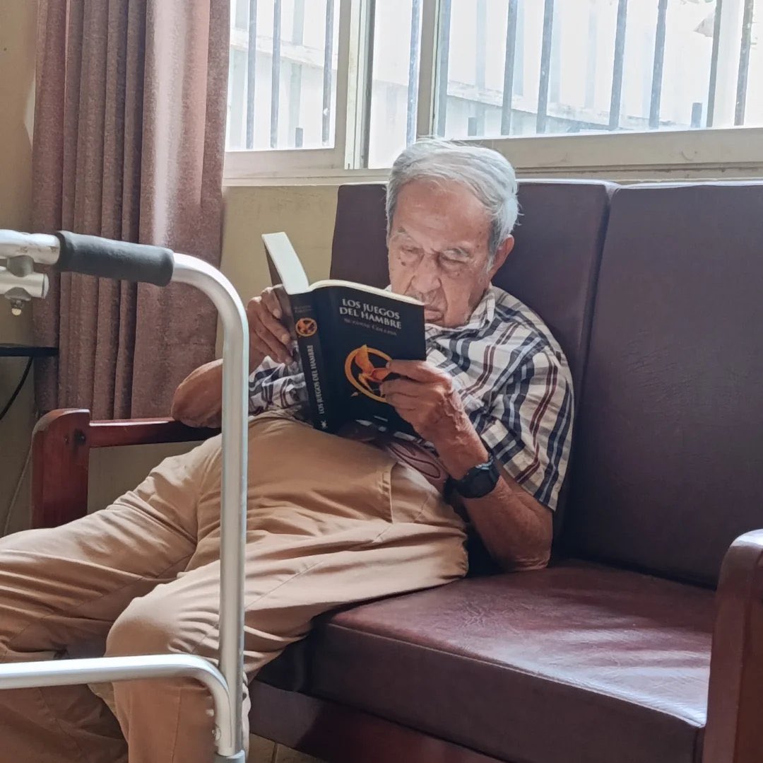 "quando envelhecer essa modinha de jogos vorazes vai passar"

eu mais velho: