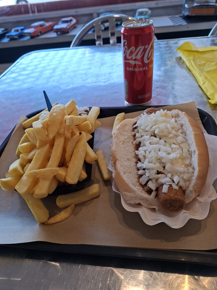 A safe distance from genius tweet media