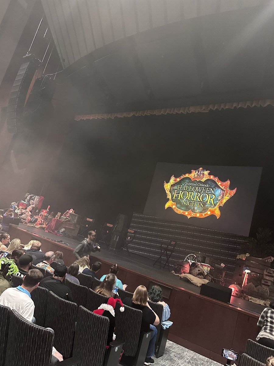 Stay & Scream: an HHN Podcast tweet media