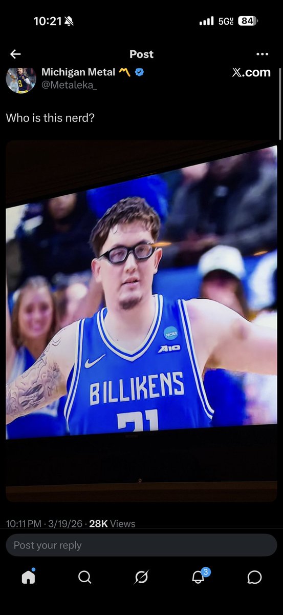 Tom Izzo SZN tweet media