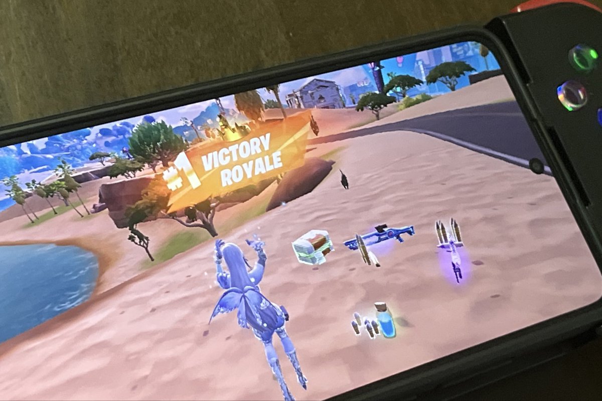 makeykey tweet media