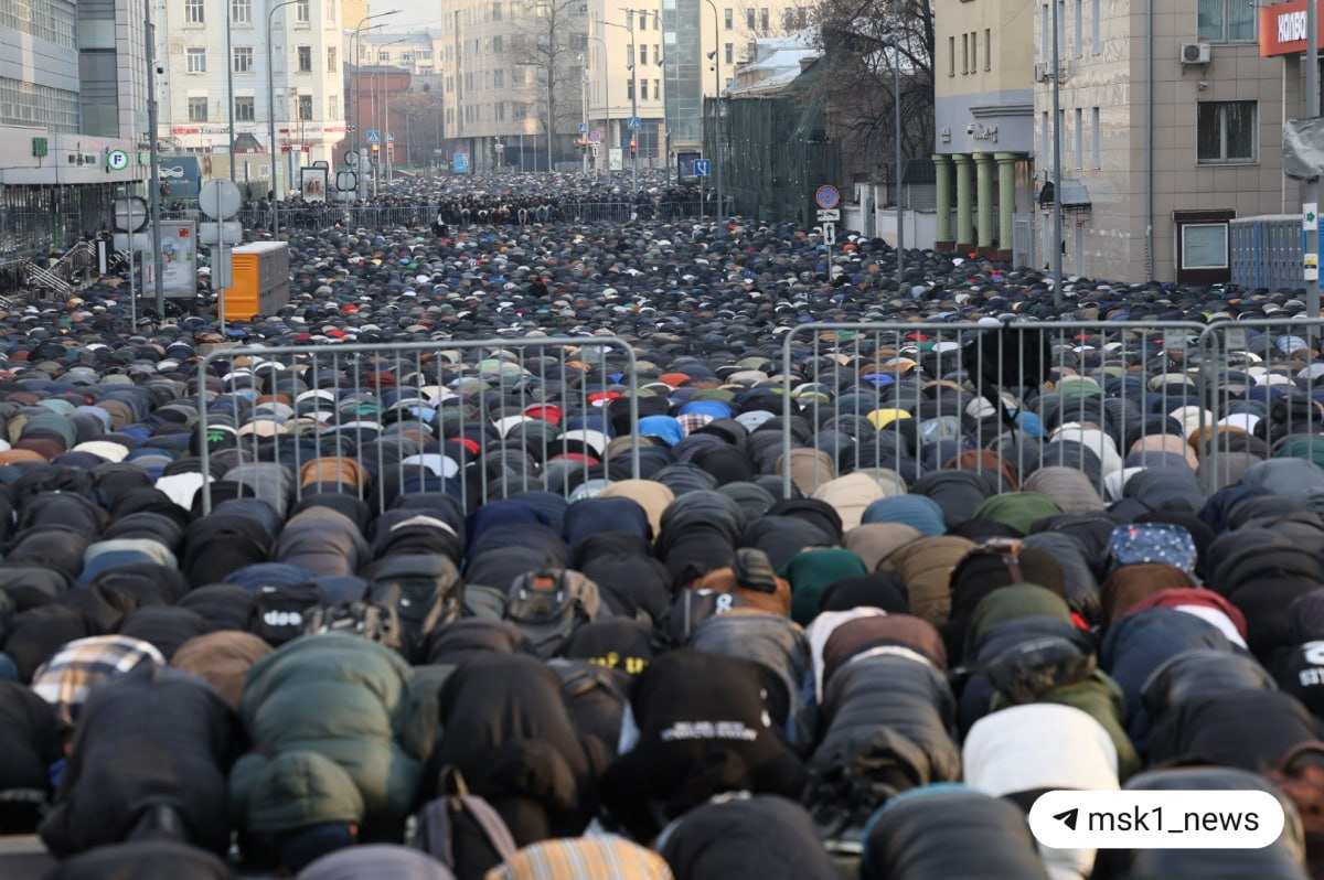 Christians Against War tweet media