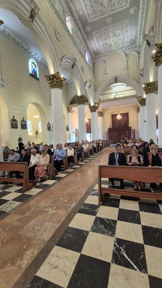 UCarabobo's tweet photo. #Ahora Misa de acción de gracias en la Catedral de Valencia, con motivo del 68 aniversario de la Reapertura de nuestra @UCarabobo, con la presencia de autoridades y la comunidad ucista. https://t.co/xW3M1iZNFg
