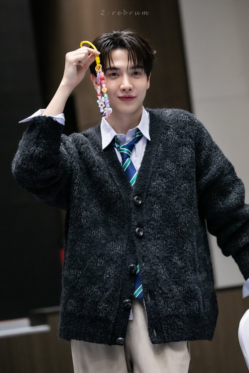 คนหล่อที่น่ารักที่สุดดดดดดด 

NICE TO MEET MAXKY

#MaxkyFansignShanghai2026