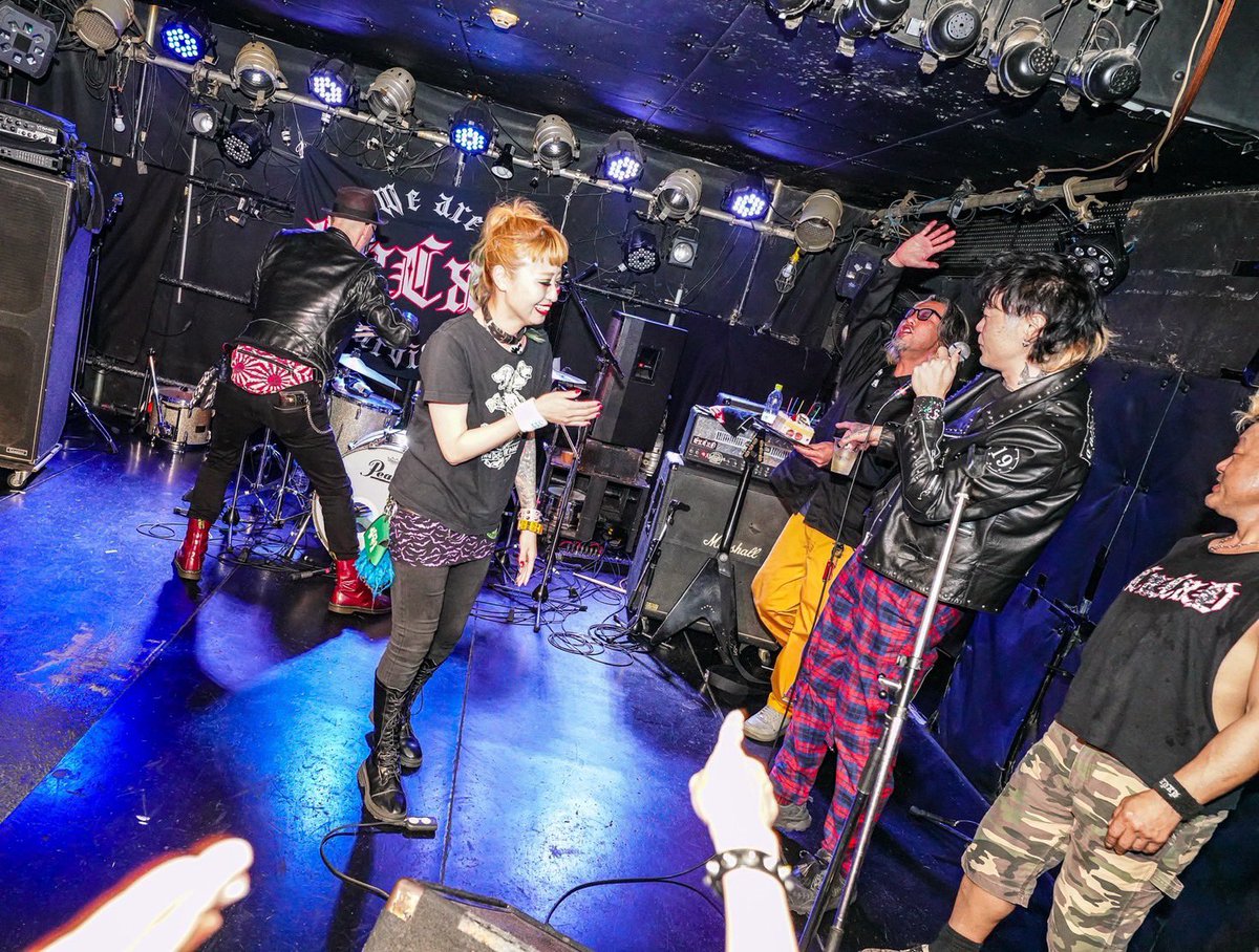 maimai Red Dogs tweet media